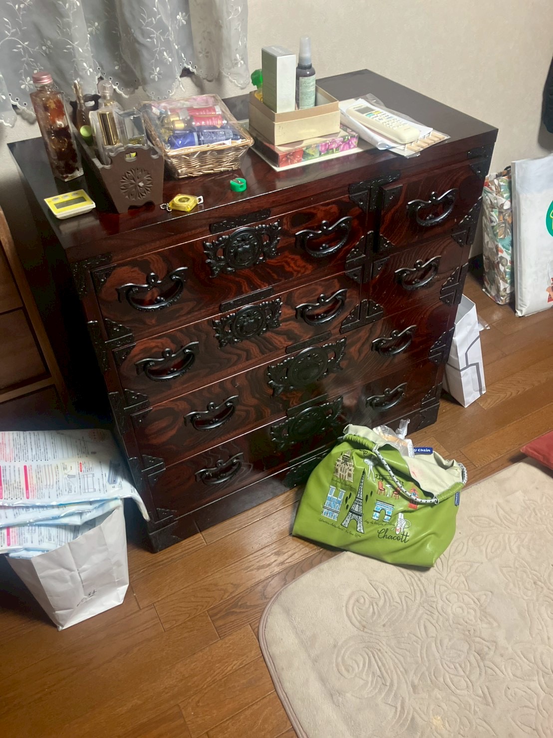 東京都世田谷区で不用になった岩谷堂箪笥を高額で買取りさせて頂きました。